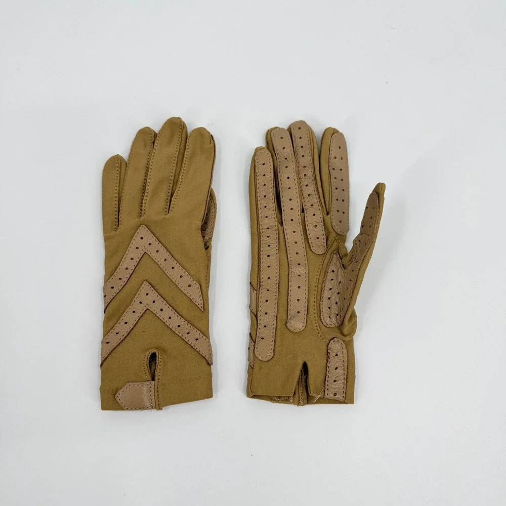 Isotoner Driving Gloves Chevron 90s Vintage Women One Size Tan Spandex Aris